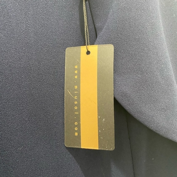 NEW WITH TAGS Navy Blue Dress with Lace Sleeves, Dainty Lace size Medium - Picture 10 of 11